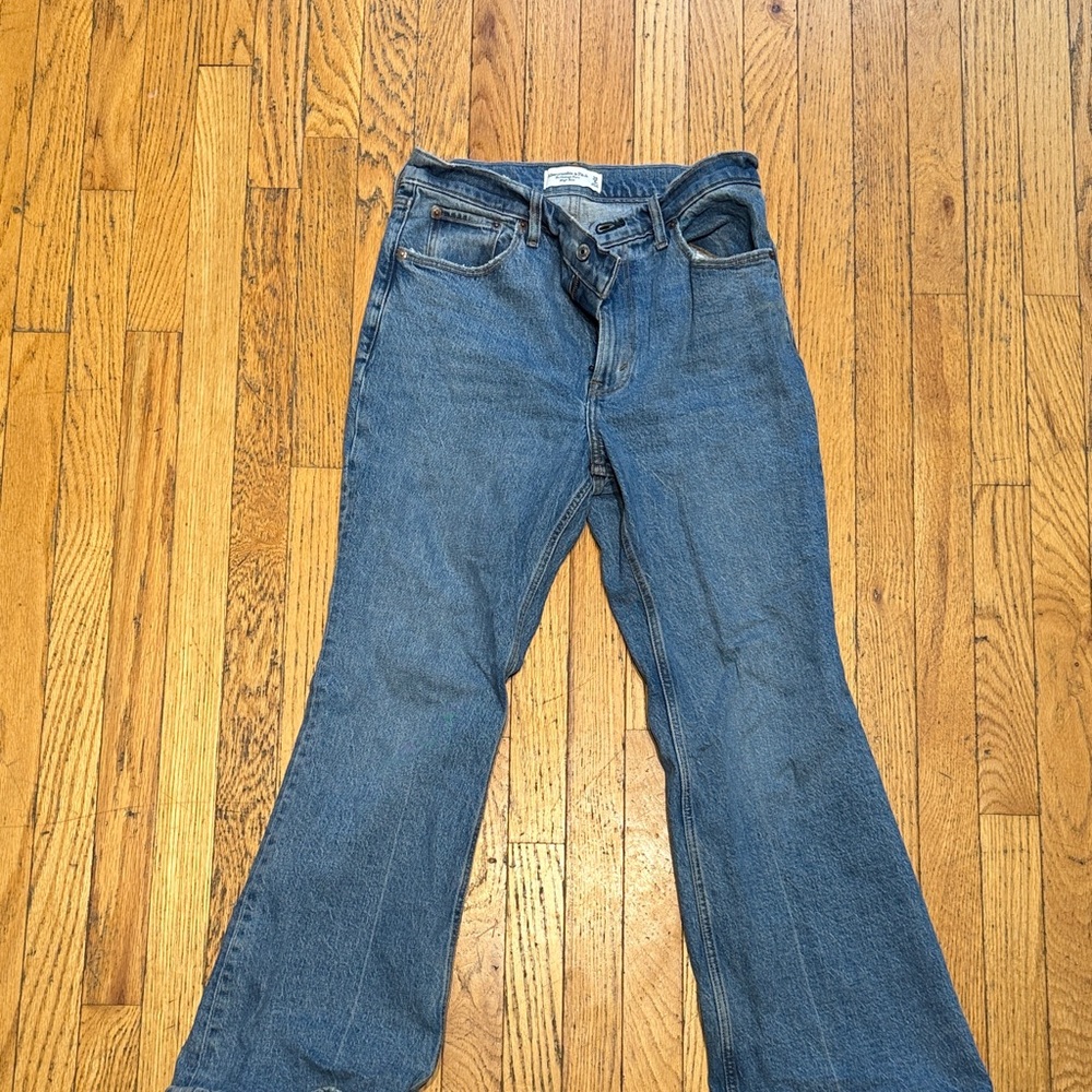 Abercrombie & Fitch Flare Jeans in Classic Blue